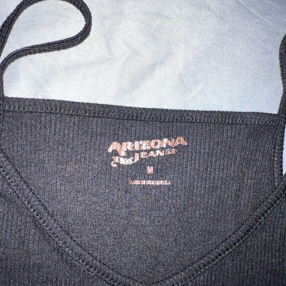 Arizona, medium, black tank top